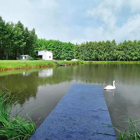 Hébergement de vacances By The Pond, Near Ko Obrzeg