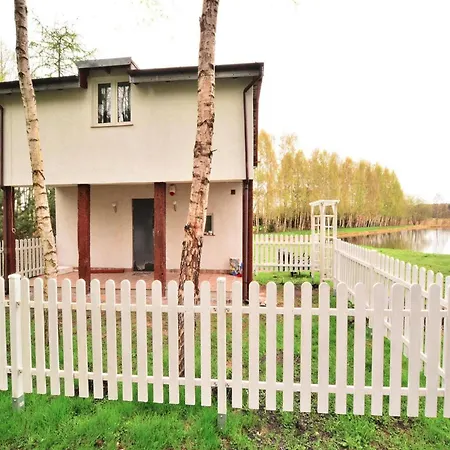 Hébergement de vacances By The Pond, Near Ko Obrzeg *