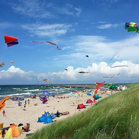 By The Pond, Near Ko Obrzeg * Niezyn